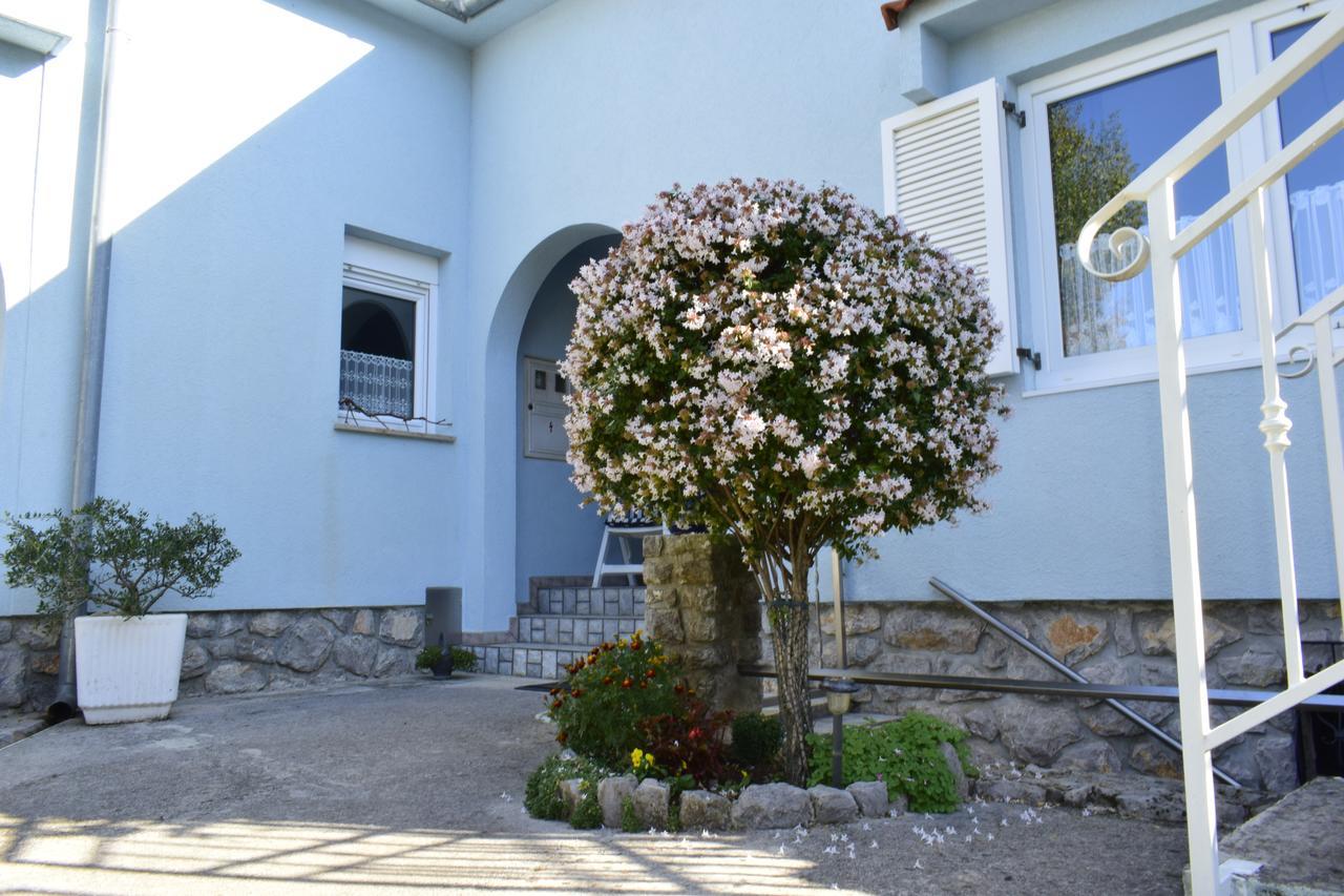 Apartment Blumen Oase Malinska Luaran gambar