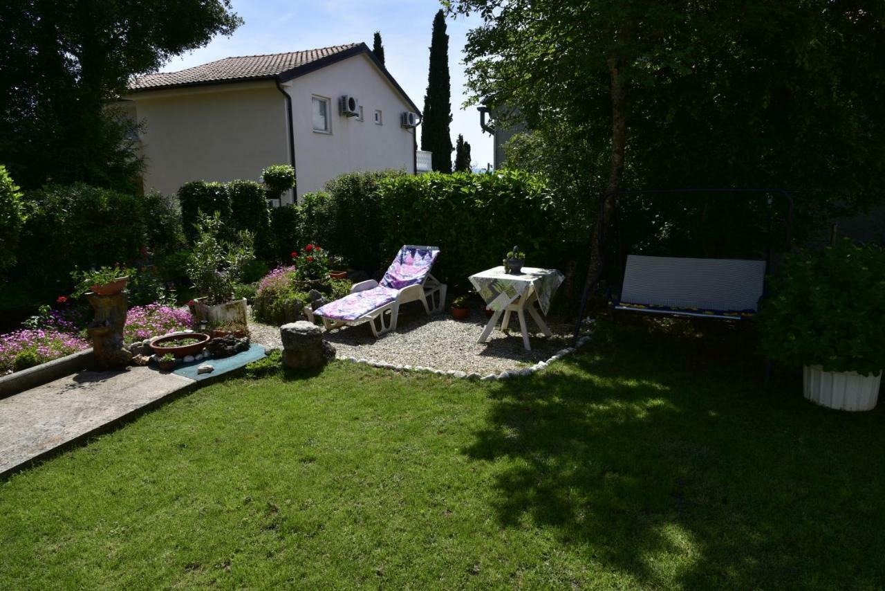Apartment Blumen Oase Malinska Luaran gambar