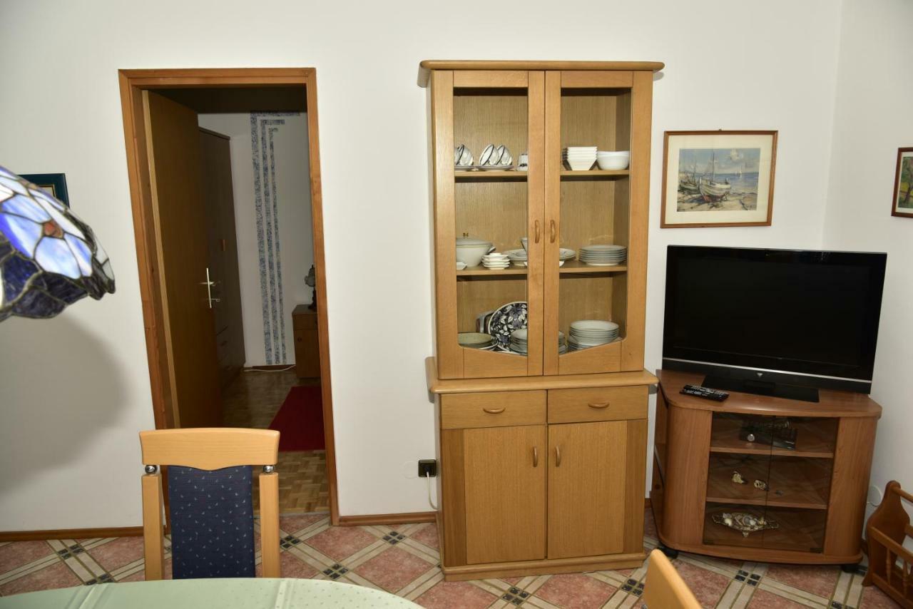 Apartment Blumen Oase Malinska Luaran gambar