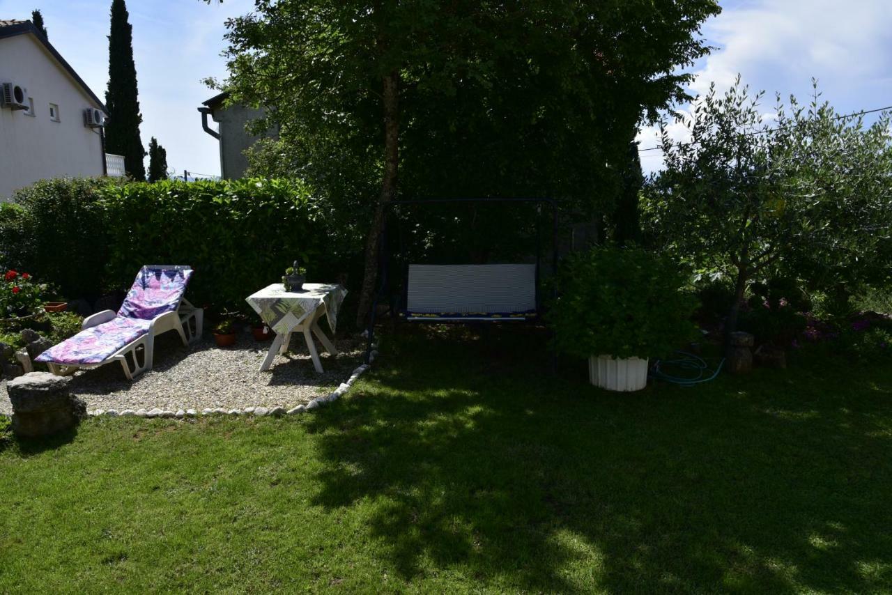 Apartment Blumen Oase Malinska Luaran gambar