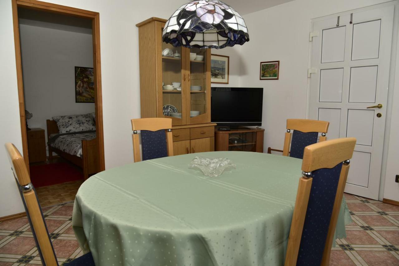 Apartment Blumen Oase Malinska Luaran gambar